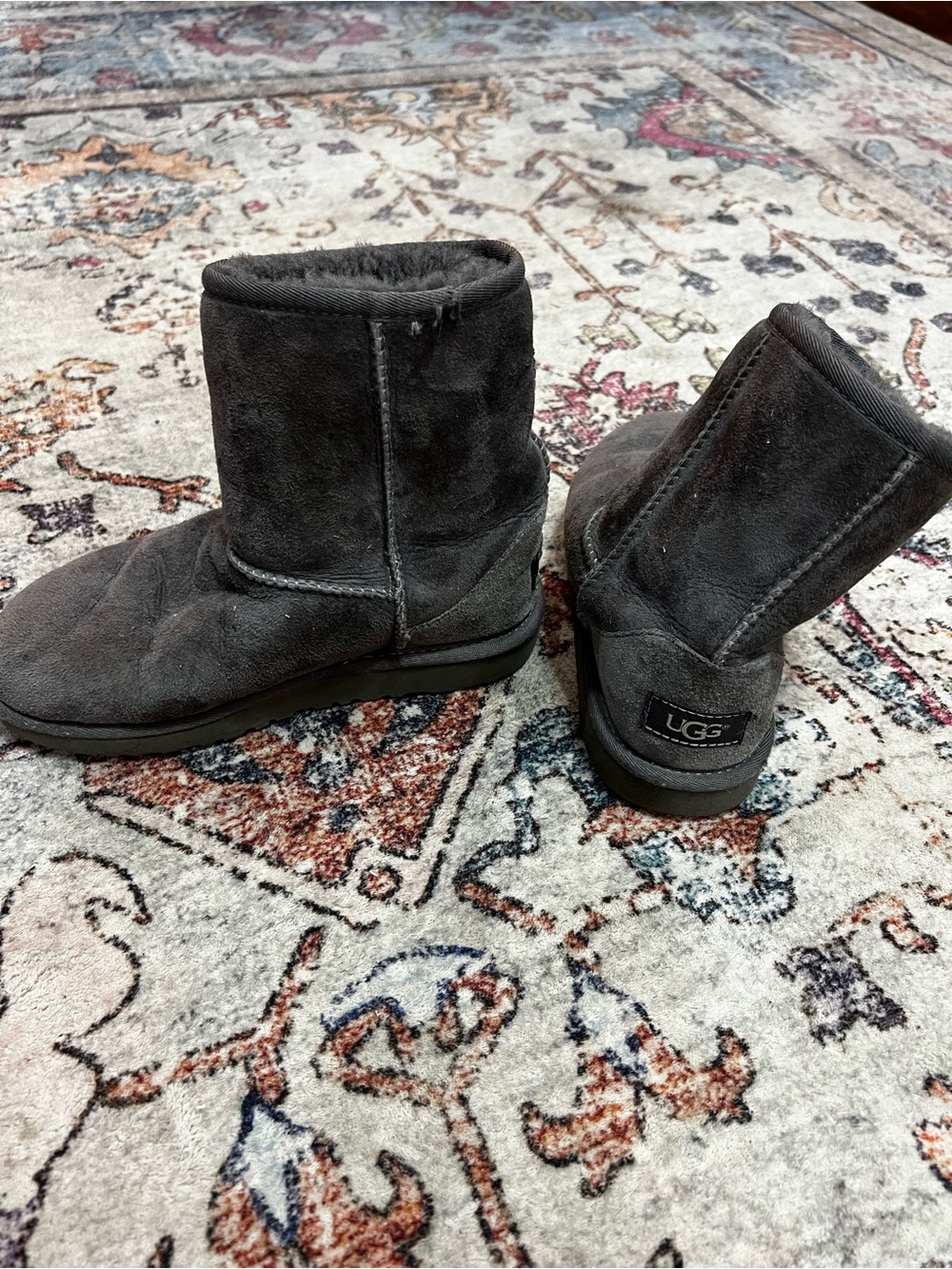 UGG Kids Short Shearling Boots in Charcoal Gray